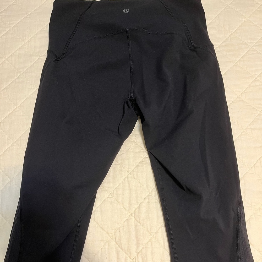 Cropped Lululemon Leggings - Picture 4 of 8